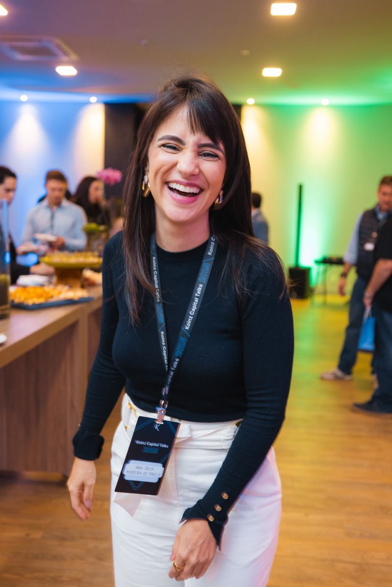 Ana Júlia Moreira de Paula — Fundadora & CEO